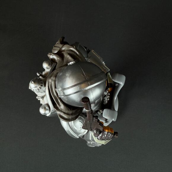 Mandalorian Gaming Cable Guys Original Phone & Controller Holder Character Stand - Picture 7 of 8